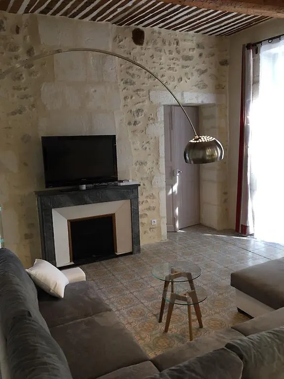 Apartment Appartement Des Carassins Saint-Remy-de-Provence